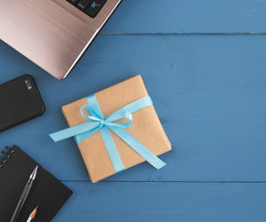 A Pocket Guide to Buying Corporate Gifts Online